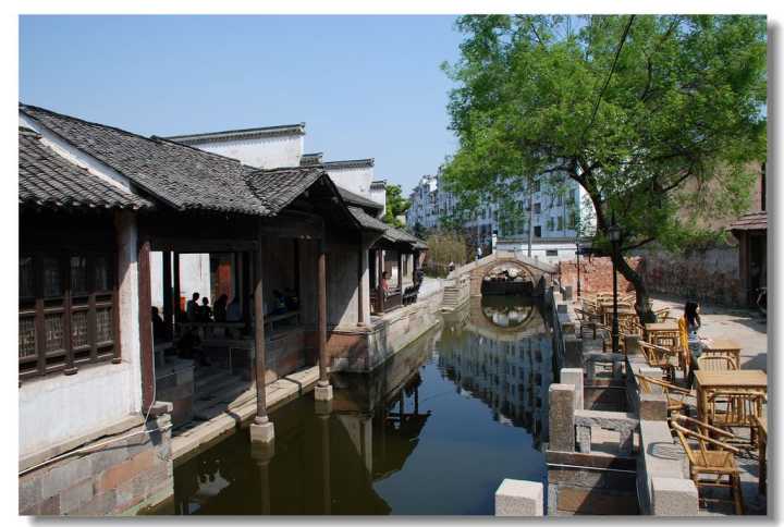 QQ_103250212_2015528141330R4X9IwMrKUsbyGF3AUo2