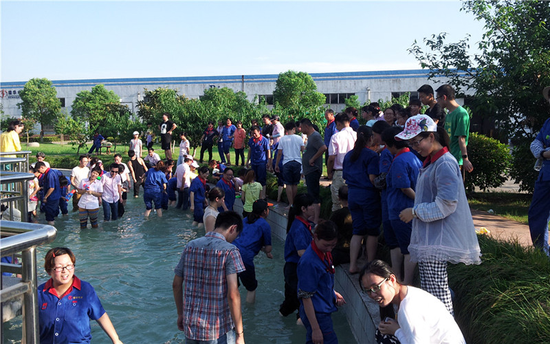 QQ_103250212_201581411128uIqxd4042xWveHyGPHqH