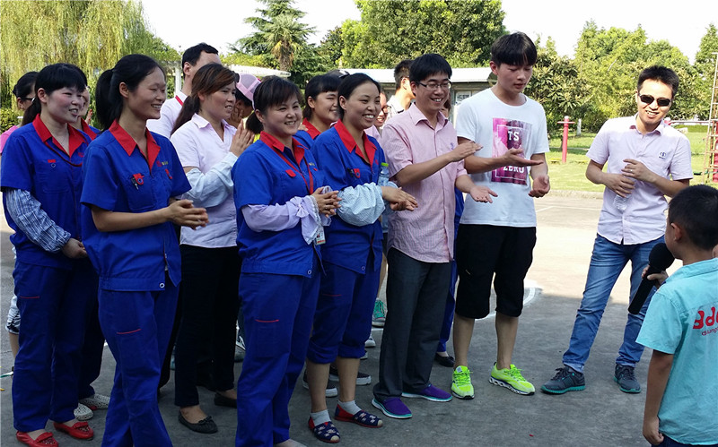 QQ_103250212_201581411249Y27ufeFATMUCMlLzAesE